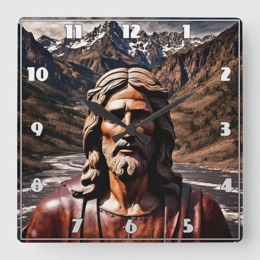 Houten beeld van Jezus in berglandschap Vierkante Klok (Voorkant)