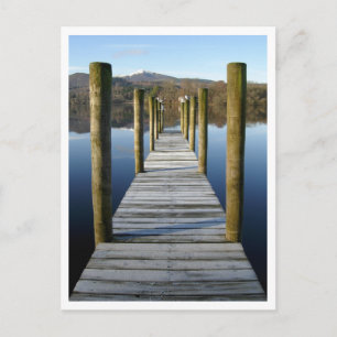 Houten boot aan land op Briefkaart Derwentwater