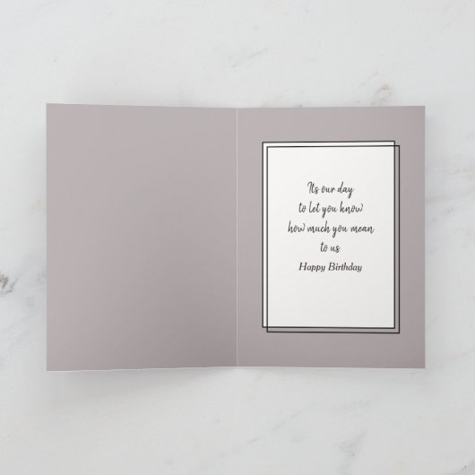 Houten boot op meer verjaardag kaart (Binnen)