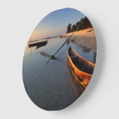 Houten boten op Tondooni Beach Grote Klok (Hoek)