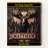 Houten eland omgeven door natuur notitieboek (Achterkant)