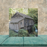 houten gristmolen tegeltje<br><div class="desc">Voor historische en nostalgische verzamelaars! Keramische tegel met het fotoafbeelding van een ,  houten grist molen die nu een historische mijlpaal is. Ideaal voor gebruik als keukenreis! Cedar Creek Grist Mill - Woodland,  Washington.</div>