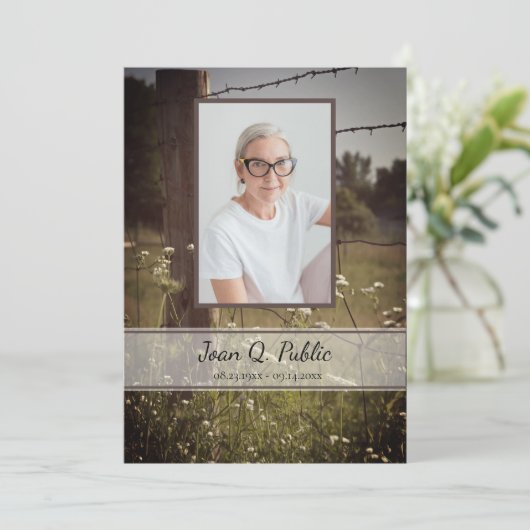 Houten hek Wildflowers Funeral Service Memorial Programmakaart (Staand voorkant)