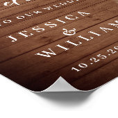 Houten lantaarn met roze rozen voor rustige bruilo poster (Hoek)