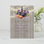 Houten Paarse Pompoenlichten Wijnglas Bruiloft Kaart (Staand voorkant)