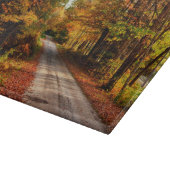 Houten pad met herfstloof snijplank (Hoek)