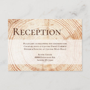 Houten plak rustieke trouwreceptie details op maat RSVP kaartje