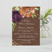 Houten rustiek Sinaasappel, Paarse bruiloft uitnod Kaart (Staand voorkant)