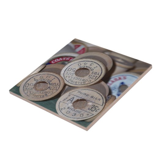 Houten spoelen tegeltje (Zijkant)