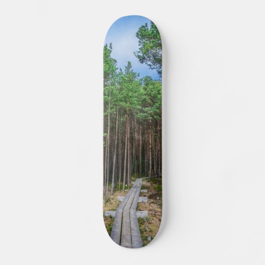 Houten spoor in dennenbos persoonlijk skateboard (Voorkant)
