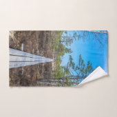 Houten spoor over moeras handdoek (Handdoek)