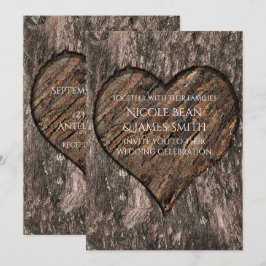 Houten trouwuitnodigingen met hart in boomstam kaart