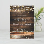 Houten Vat & Lichten Moderne Glam Bruiloft Kaart (Staand voorkant)