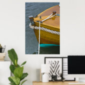 Houten zeilboot in water poster (Thuiskantoor)