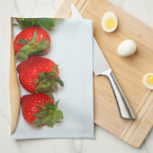 Houthart Spoon omgeven door aardbeien Handdoeken (Quarter Fold)