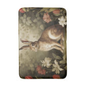 Houtkonijn in een bloemenbos Badmat (Voorkant Verticaal)