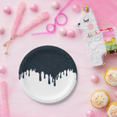 Houtskool druppel op witte feestelijke bord – Aanp (Feest)