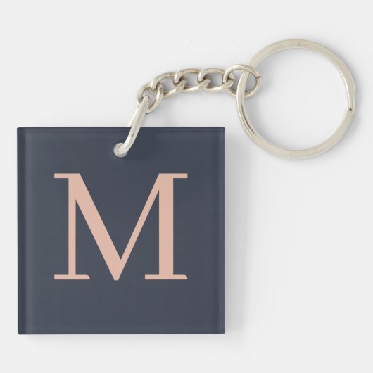 Houtskool en lichtroze gepersonaliseerde monogram sleutelhanger (Achterkant)