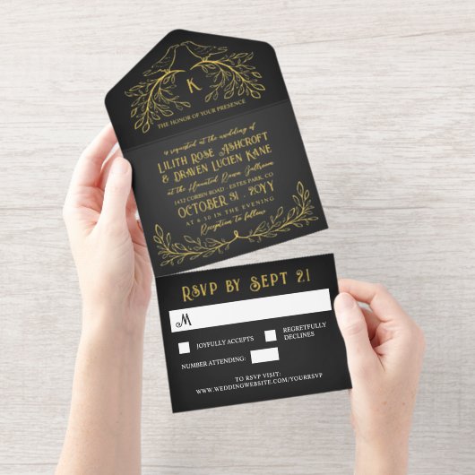 Houtskool & Gold Raven Monogram Gothic Wedding All In One Uitnodiging (Uittrekbaar)