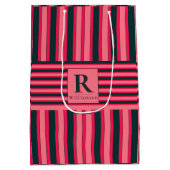 Houtskool Roze Strepen Bewerkbaar Elegant Monogram Medium Cadeauzakje (Achterkant)