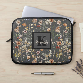 Houtskoolgrijze Waterverf Wilde Bloemen Monogram Laptop Sleeve