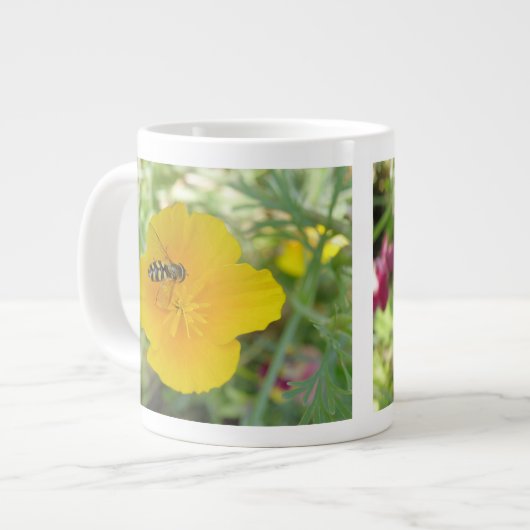 Hoverfly en Californian Poppy-Mok Grote Koffiekop (Links)
