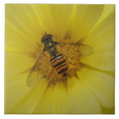 Hoverfly op een Marigold Tegel Tegeltje (Voorkant)