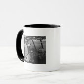 Howard Hughes in Spruce Goose Wooden Plane Mok (Voorkant links)