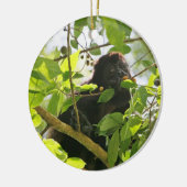 Howler Monkey Eating in het Oerwoud Keramisch Ornament (Links)