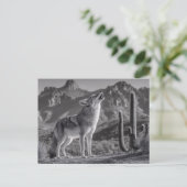 Howling Coyote in Desert Landscape Briefkaart (Staand voorkant)