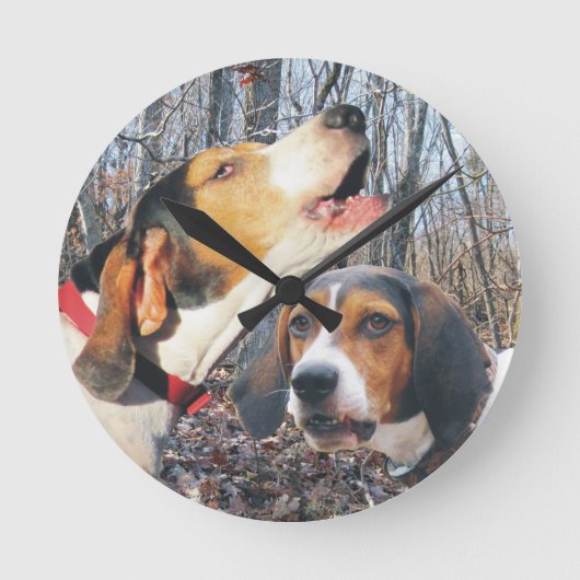 Howling Treeing Walker Coonhound Woodland Clock Ronde Klok (Voorkant)