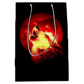 Howling Wolf bij Red Night Matte Medium Cadeauzakje (Voorkant)