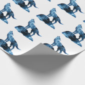 Howling Wolf blue sparkly rooksilhouet Cadeaupapier (Hoek)