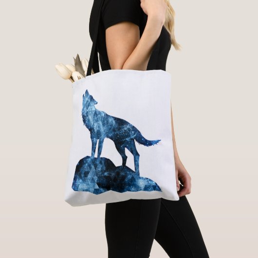 Howling Wolf blue sparkly rooksilhouet Tote Bag (Dichtbij)