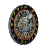 Howling Wolf brengt wilde geest en avontuur Dartbord (Voorkant Links)