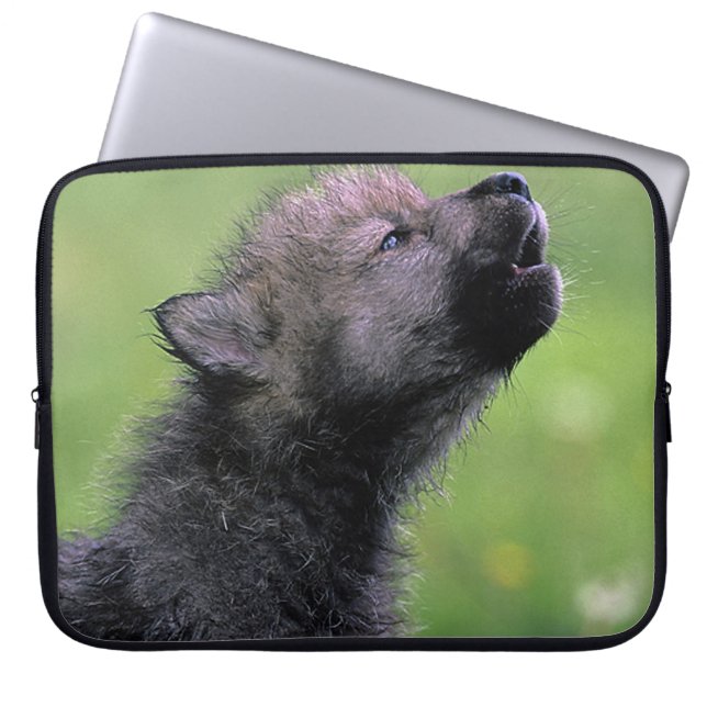 Howling Wolf Cub Laptop Sleeve (Voorkant)