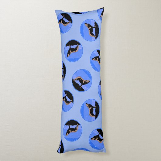 Howling Wolf in Winter - Oorspronkelijke Wilde Kun Lichaamskussen (Achterkant (Verticaal))