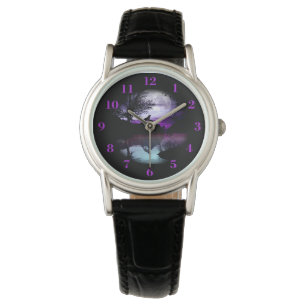 Howling Wolf Paars Grey Sky Water Scene Horloge