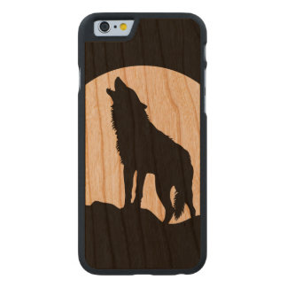 Howling wolf silhouette wood iPhone 6 hoesje