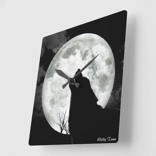 Howling Wolf Vierkante Klok (Hoek)