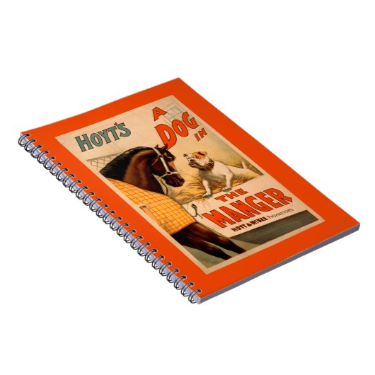 Hoyt is een hond in het Manger Theater Poster Notitieboek (Rechterzijde)