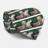 HRH Prince Philip lachend Stropdas (Opgerold)