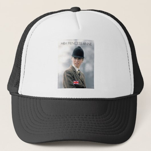 HRH Princess Anne 1973 Trucker Pet (Voorkant)