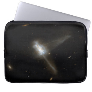 Hubble-interagerend sterrenstelsel IC 883 Laptop Sleeve