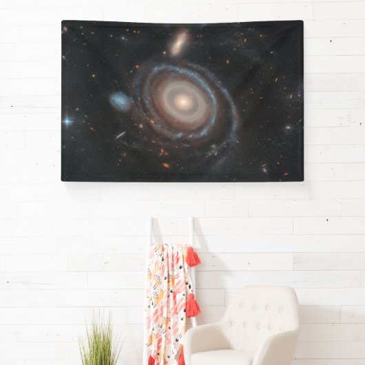 Hubble Space Telescope Bullseye Galaxy Spandoek (Insitu)