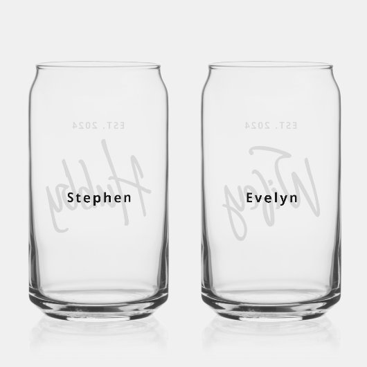 Hubby + Wifey Bruiloft gepersonaliseerd Blikvorm Glas (Achterkant)