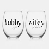 Hubby & Wifey | Gepersonaliseerde naam Passen getr Wijnglas Zonder Voet (Voorkant)