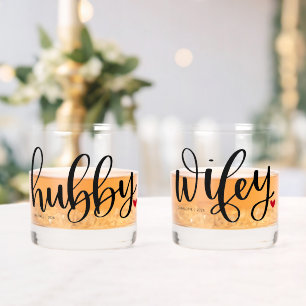 Hubby Wifey Paar Typografie Design Custom Whisky Glas