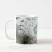 Hudson Bay Zee op 29 april 2006. Koffiemok (Links)