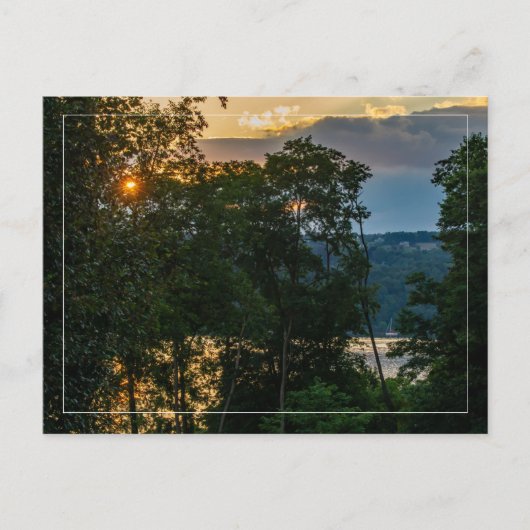 Hudson River Summer Evening W/Border Briefkaart (Voorkant)